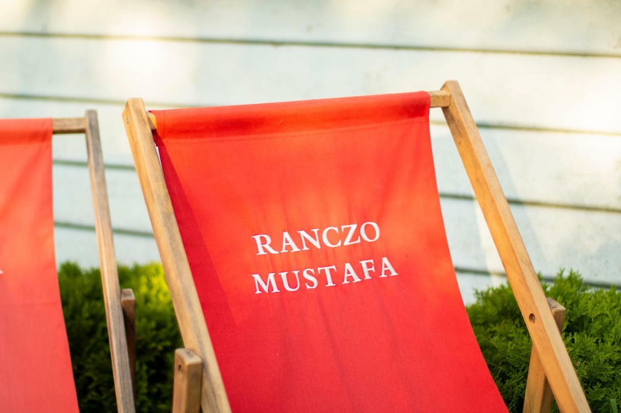 Ranczo Mustafa Villa Боболин Екстериор снимка